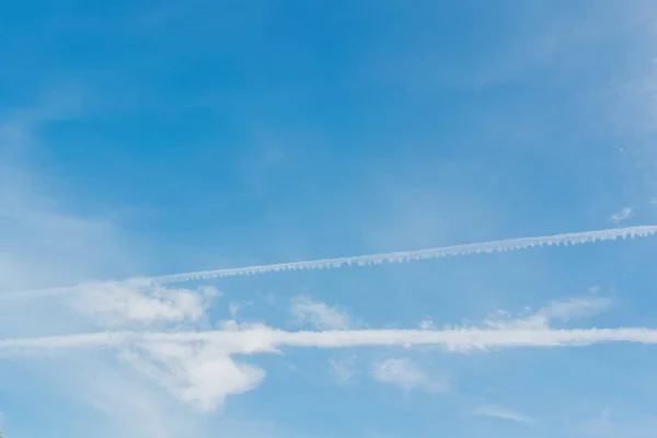 Las Nubes Dividen Capas Por Noche Con Luz — Foto de Stock