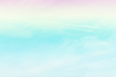 Renkli gökyüzü gördüğüm günü.