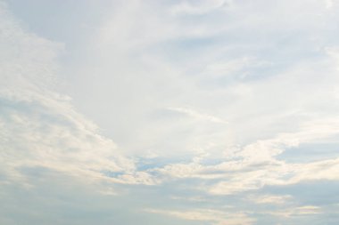 Bulut açık gökyüzü arka planı için.