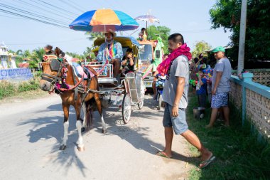 Kui Buri, Prachuap Khiri Khan, Tayland 13 Nisan 2018 Songkran t