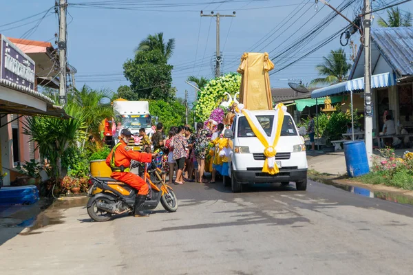 Kui Buri, Prachuap Khiri Khan, Thailand 13 april 2018 Songkran t — Stockfoto