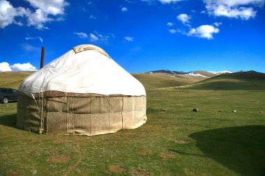  Ulaanbaatar, Mongoli, büyük bir çayır kampta ger