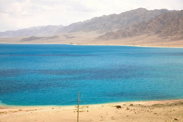 Orto-Tokoy Su Rezervuarı Kochkor ve Naryn City, Kırgızistan yolunda.