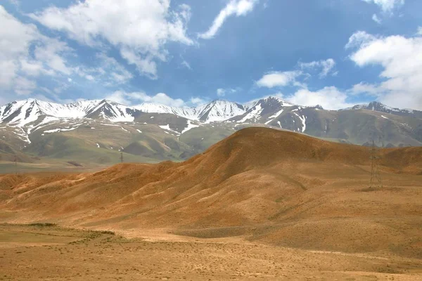 Sträckningen Vackra Natursköna Från Bishkek Till Naryn Med Bergskedjan Tian — Stockfoto