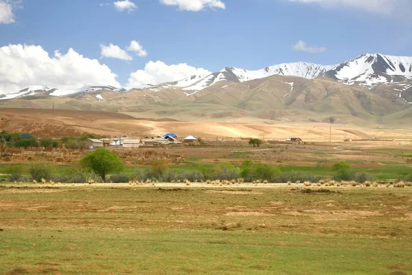 Sträckningen Vackra Natursköna Från Bishkek Till Naryn Med Bergskedjan Tian — Stockfoto