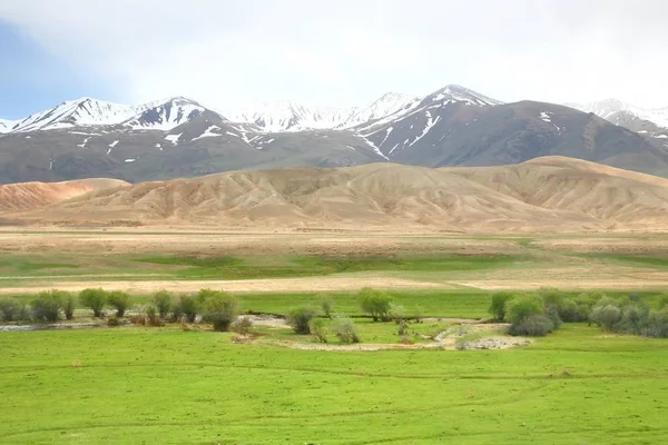 Narin için Bişkek güzel doğal manzaralı rota ile Kırgızistan Tian Shan dağlarında