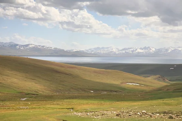 Hermoso Paisaje Biskek Naryn Con Las Montañas Tian Shan Kirguistán — Foto de Stock