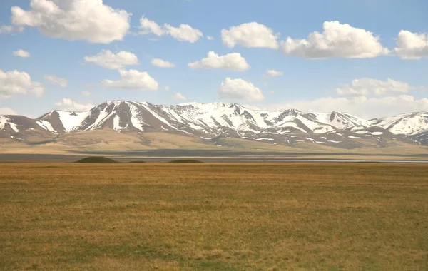 Hermoso Paisaje Biskek Naryn Con Las Montañas Tian Shan Kirguistán — Foto de Stock