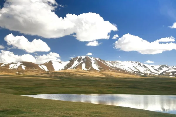 Sträckningen Vackra Natursköna Från Bishkek Till Låt Kul Sjö Naryn — Stockfoto