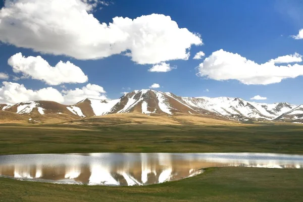 Ruta Hermosos Paisajes Desde Biskek Hasta Lago Song Kul Naryn — Foto de Stock