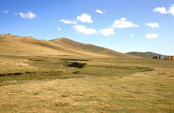 Belo Cenário Lago Song Kul Naryn Com Montanhas Tian Shan — Fotografia de Stock