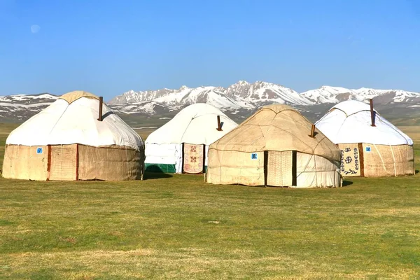Acampamento Ger Grande Prado Lago Song Kul Naryn Quirguistão — Fotografia de Stock