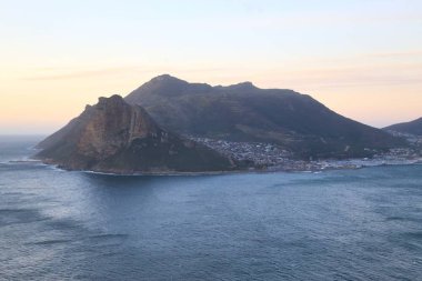 Chapman'ın zirve Hout Bay ve Noordhoek arasında Atlantik kıyısında güzel bir gösterim, Cape Town, Güney Afric dünyada sürücüdür