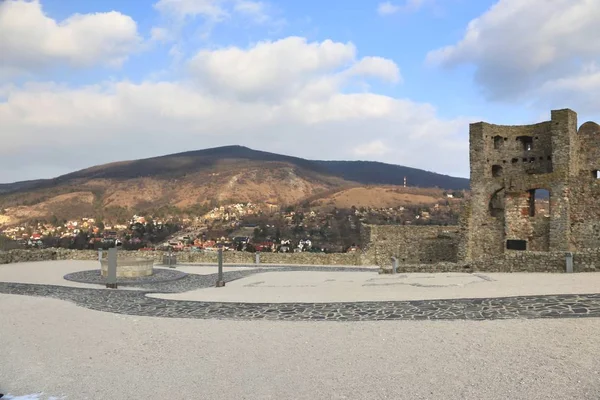 Hrad Devin v Bratislavě, hlavní město Slovenska — Stock fotografie