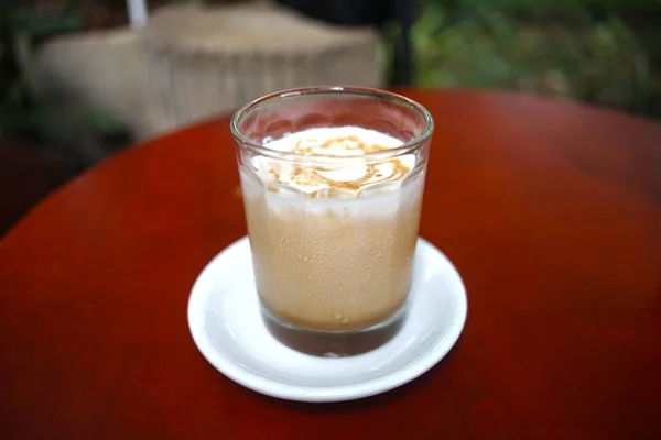Iced Latte Coffee Grass — Stock Photo, Image