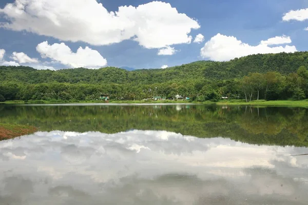 Huai Hong Khrai Reservoir Chiangmai Thailandia — Foto Stock
