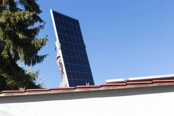 Mounting a solar panel