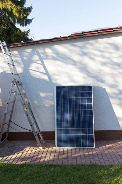 Mounting a solar panel