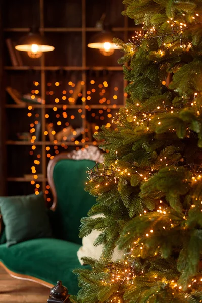 Vintage Interior Sala Estar Navidad Con Árbol Navidad Luces Colores — Foto de Stock
