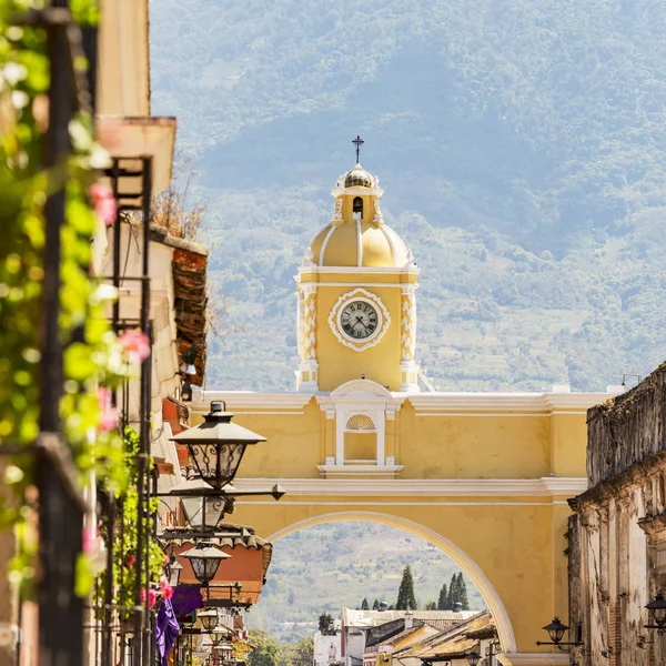 Antigua Guatemala Klassische Kolonialstadt Mit Dem Berühmten Arco Santa Catalina — Stockfoto