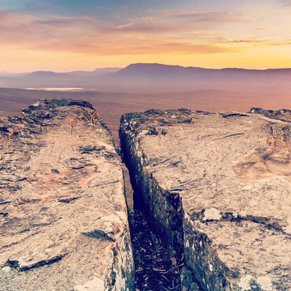 Epic Cliff Top Sunset Filtreli — Stok fotoğraf