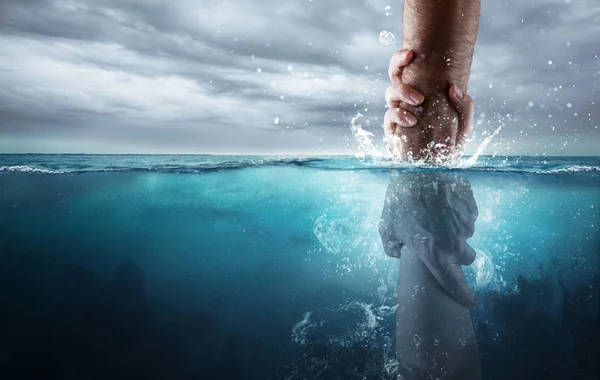 Hand Reaches Water Saves Someone Drowning — Stock Photo, Image