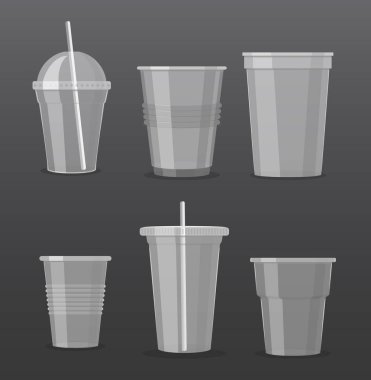 boş saydam plastik tek kullanımlık bardak koyu gri arka plan üzerinde izole kümesi illüstrasyon vektör. Paket servisi olan restoran içecek gözlük koleksiyonu.