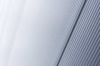 Gri kıvrımlı Metal Sayfa Duvarı Arkaplanı Parlak yansıma derecelendirmesi