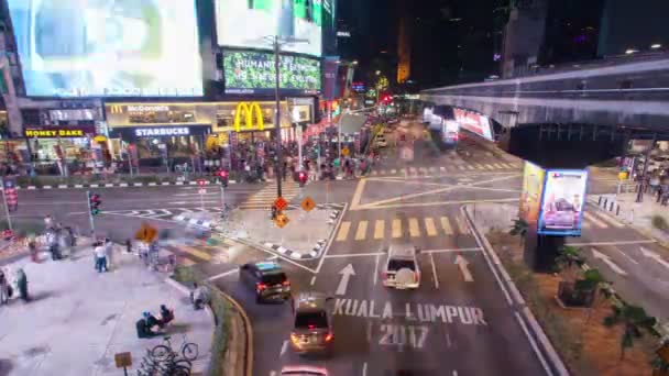 Nacht time-lapse van het verkeer op Jalan Bukit Bintang in Kuala Lumpur Maleisië — Stockvideo