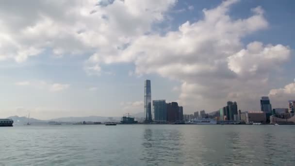 Widok dnia Hyperlapse z nabrzeża Hong Kong — Wideo stockowe