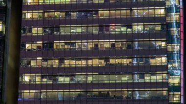 çok katlı bina cam ve çelik aydınlatma timelapse içinde penceresi