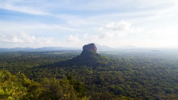 Paisaje natural Sigiriya Lion Rock, Sri Lanka timelapse — Vídeos de Stock
