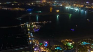 Jumeirah gece plaj hava panorama Dubai zaman atlamalı. yukarı kaydır