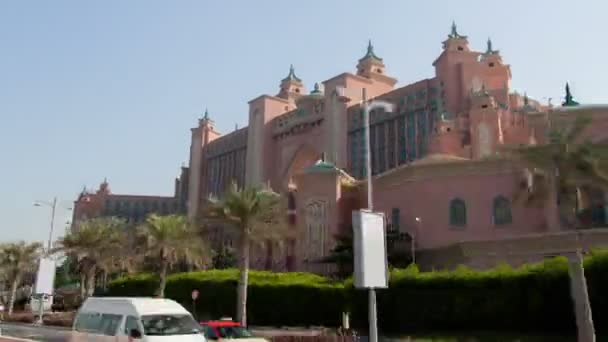 Dubai  The Palm Jumeirah hyperlapse. pan up — Stock Video