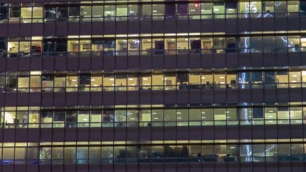 Ventanas de edificios con oficinas time-lapse. Prepárate. — Vídeos de Stock