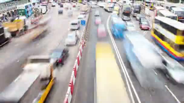 Drukke verkeer time-lapse Hongkong. Pan omhoog — Stockvideo