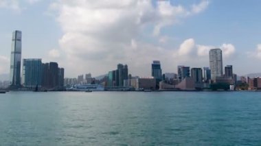 Hızlandırılmış gün su kanal Hong Kong. yukarı kaydır