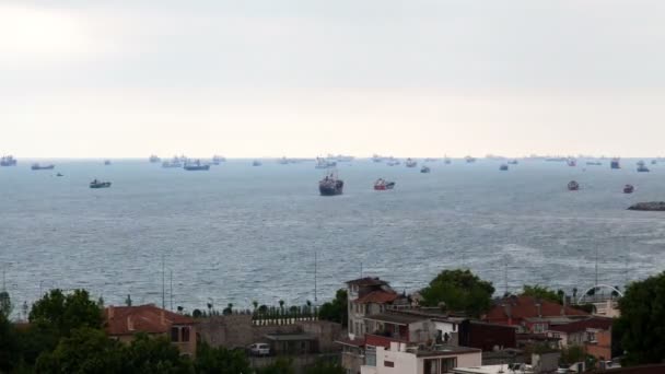 Navires dans le détroit de Bosphore Istanbul Turquie timelapse — Video