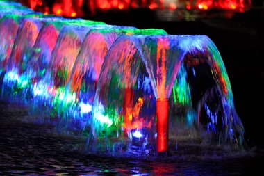 Renkli su jetleri şarap cam şekil 