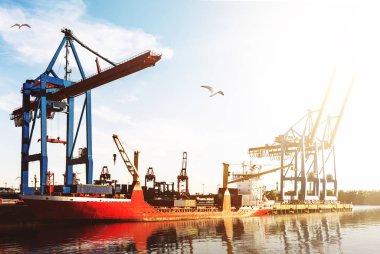 gökyüzü karşı Harbor terminal kargo, kargo gemisi