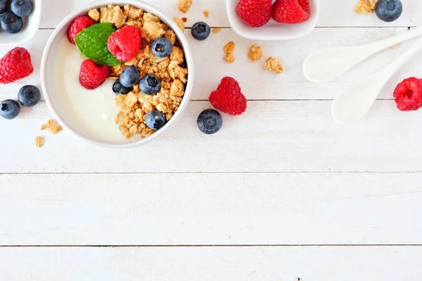 Egészséges Joghurt Granola Málna Áfonya Fent Nézetben Felső Szegély Mint — Stock Fotó