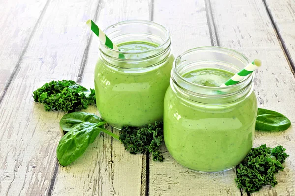 Two Green Smoothies Mason Jars Rustic White Wood Background — Stock Photo, Image