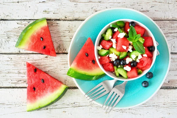 Ensalada Sandía Con Pepino Arándanos Queso Feta Escena Mesa Vista — Foto de Stock