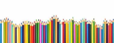 Renkli kalem uzun dalgalı sınır. Kopya alanı olan beyaz bir arka planüzerinde yalıtılmış üst görünüm. Okul konseptine geri dön.