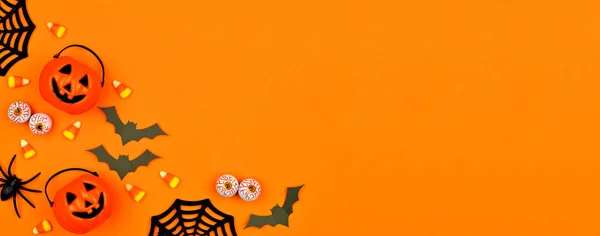 Bandiera Confine Angolo Halloween Con Caramelle Sparse Decorazioni Posa Piatta — Foto Stock