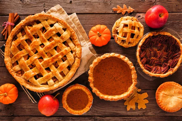 Hausgemachte Herbstkuchen Apfel Kürbis Und Pekannuss Tischszene Von Oben Auf — Stockfoto