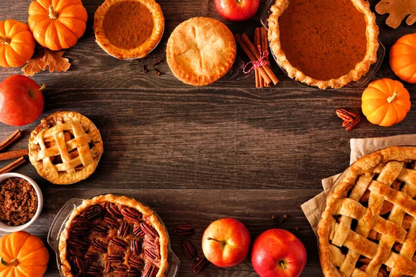 Auswahl Hausgemachten Herbstkuchen Kürbis Apfel Und Pekannuss Rahmen Von Oben — Stockfoto