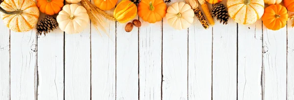 Herbstlicher Oberer Rand Aus Kürbissen Und Herbstdekor Overhead Ansicht Auf — Stockfoto