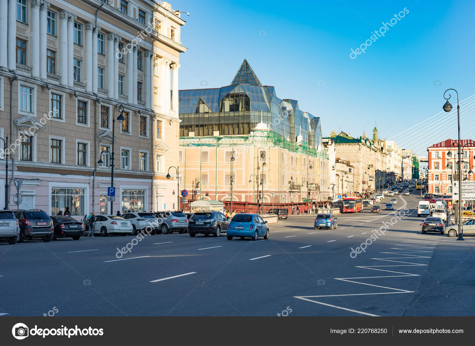 Vladivostok Russia September 2018 City Street Cars Old Buildings ...