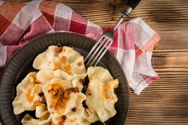 Fried Dumplings Pierogi Meat Filling Sprinkled Greaves Top View — Stock Photo, Image